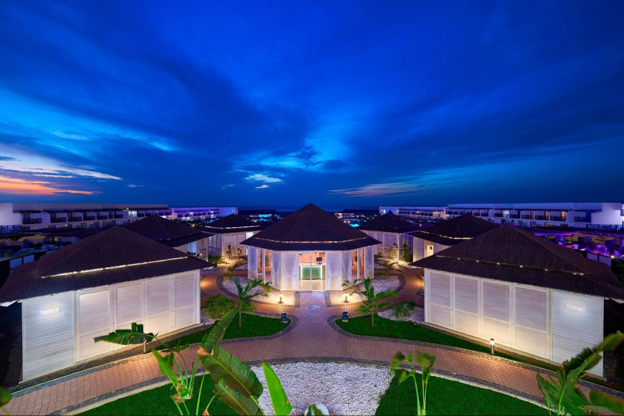 Melia Llana Beach Resort & Spa (Adults Only) سانتا ماريا المظهر الخارجي الصورة