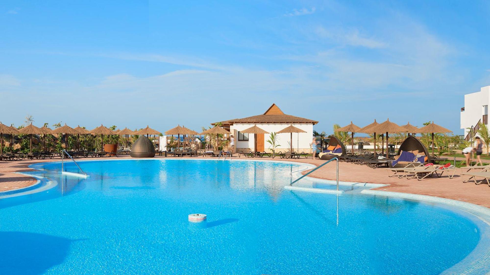 Melia Llana Beach Resort & Spa (Adults Only) سانتا ماريا المظهر الخارجي الصورة